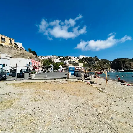 Vino Di Bianca Immobilevante * Ponza